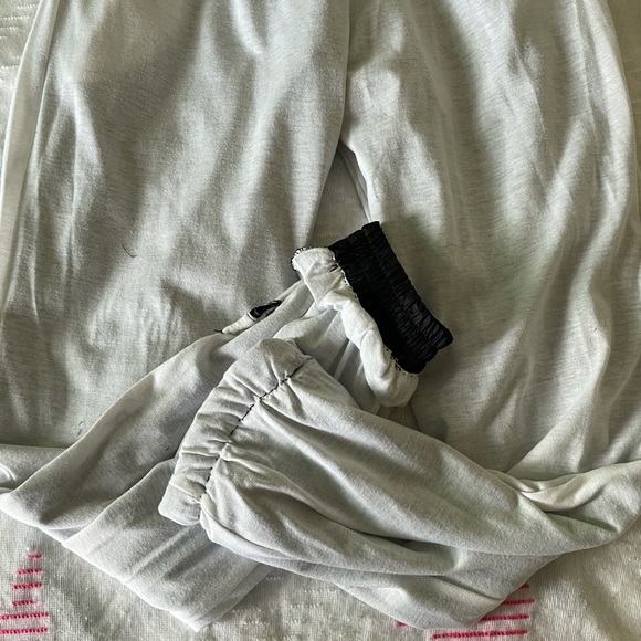 Julia Michaels 80’s style set - Picture 10 of 10